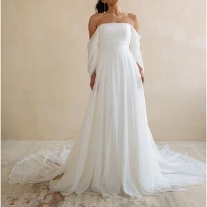 Jenny Yoo Noa Wedding Gown Size 14 (True size 10-12)